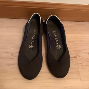 Women’s 6.5 Black Rothy’s